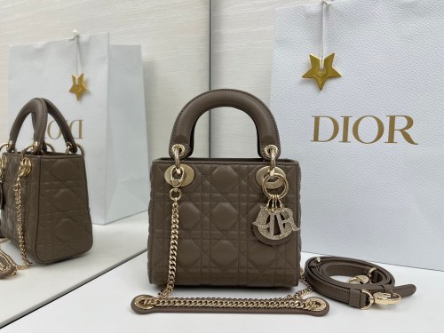 Lady Dior “17 x 15 x 7 cm”-067=