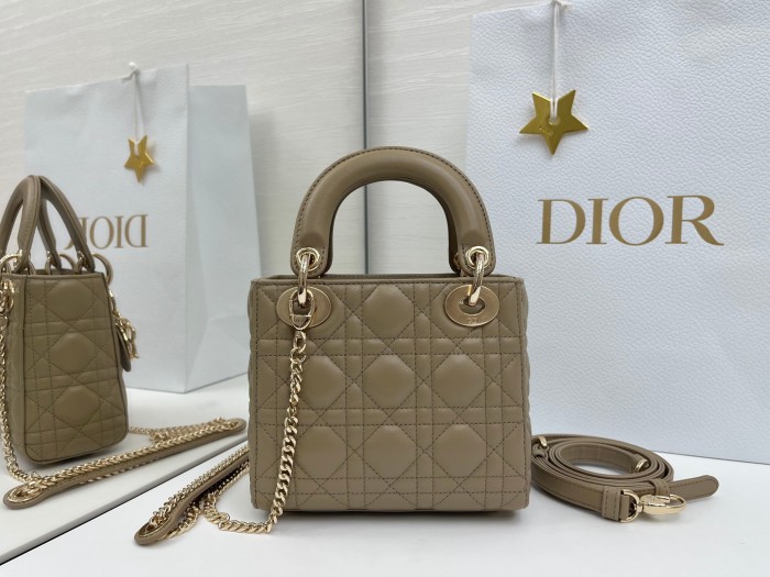 Lady Dior “17 x 15 x 7 cm”-067=