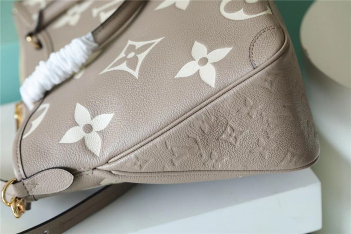 GM Trianon Shoulder Bag “36*22*9CM” 077