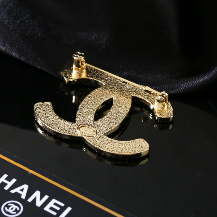 Brooch 55=