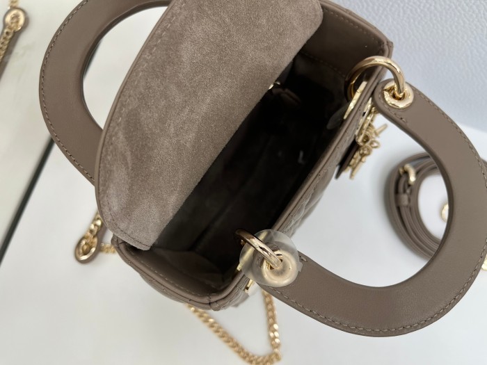 Lady Dior “17 x 15 x 7 cm”-067=
