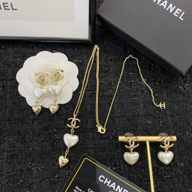 Earring 06=