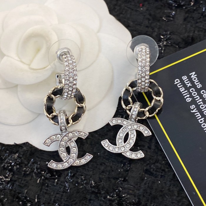 Earring 08=