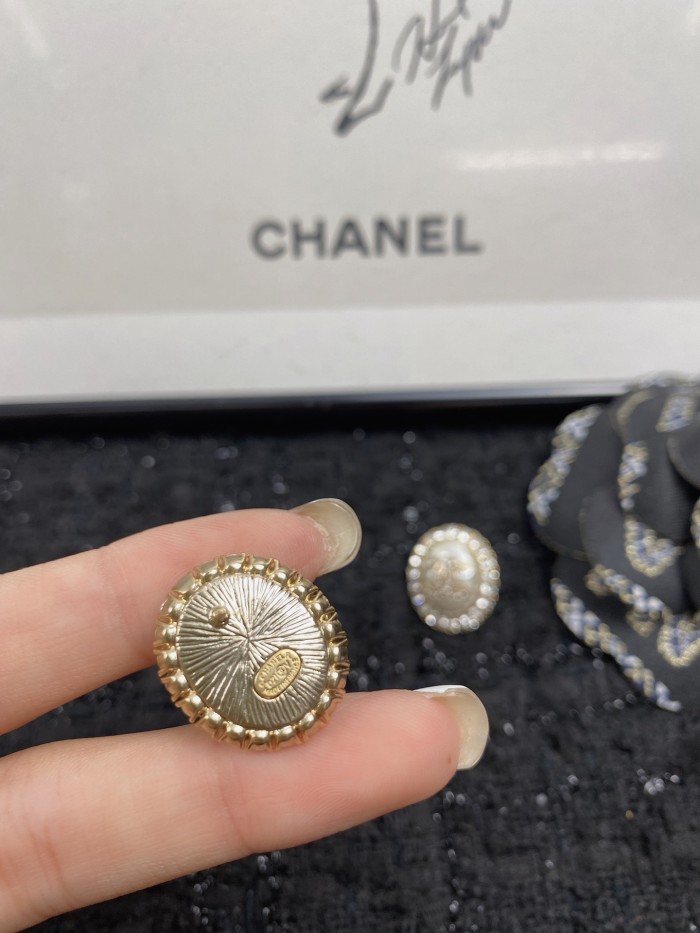 Earring 06=