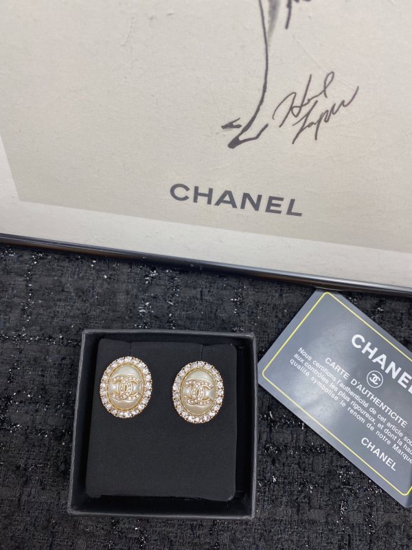 Earring 06=
