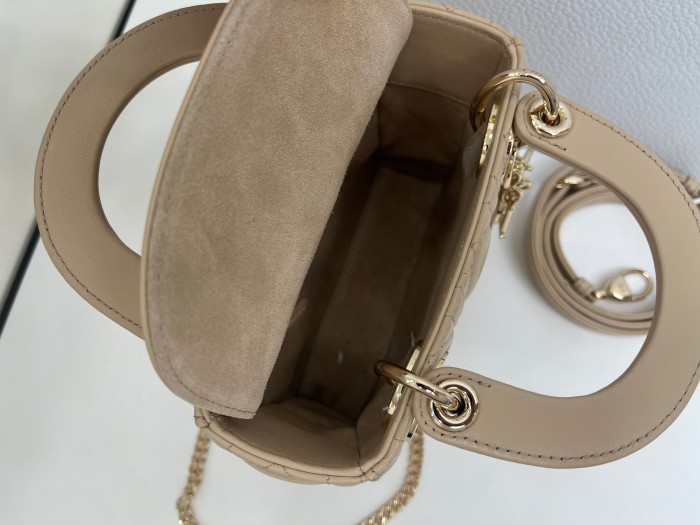 Lady Dior “17 x 15 x 7 cm”-067=