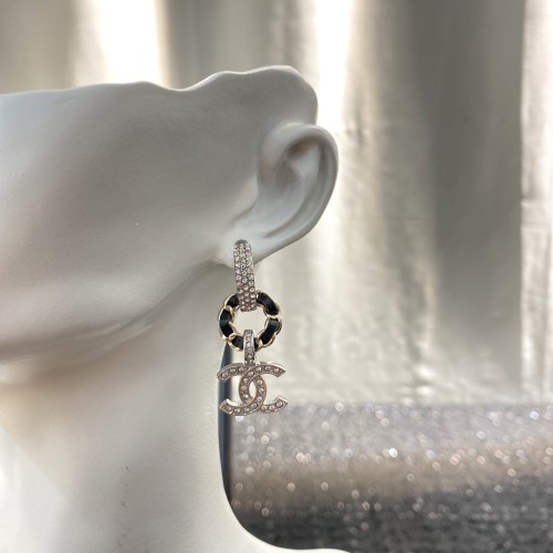 Earring 08=