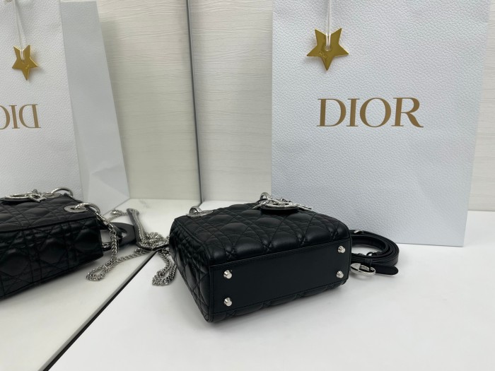 Lady Dior “17 x 15 x 7 cm”-067=