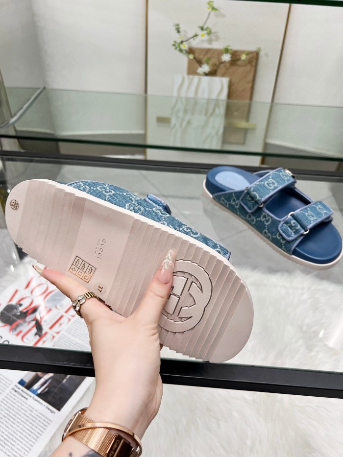 GG Slides (Female)35-40=