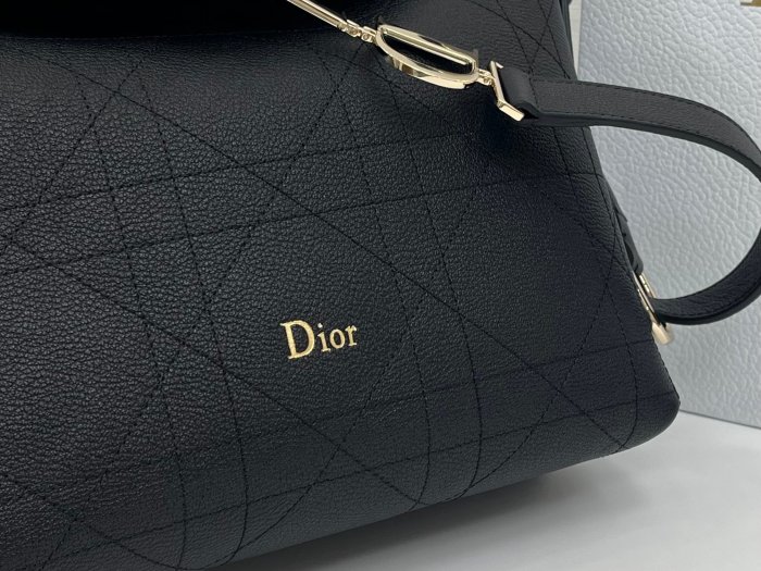 Diorly “28x24x8cm”-017=