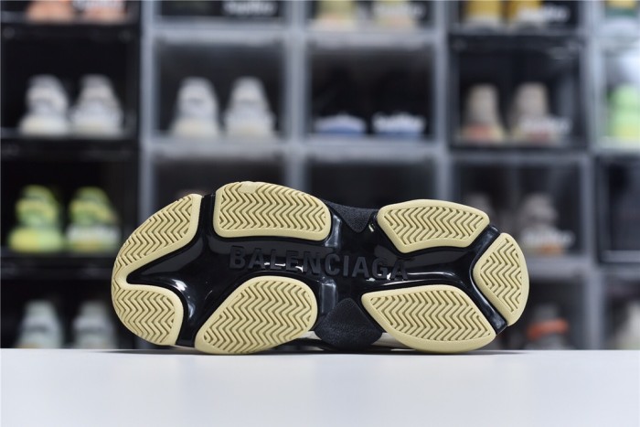Triple S Sneaker(Unisex)35-45=