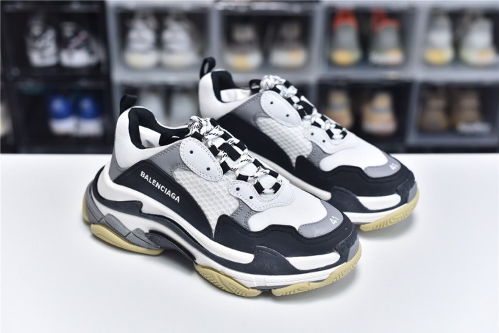 Triple S Clear Sole Sneaker(Unisex)35-45=