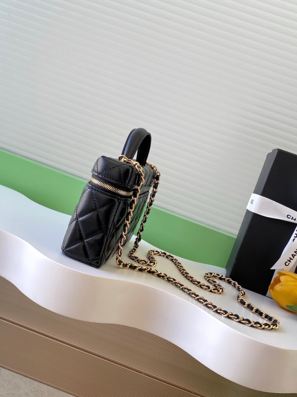25C Vanity Case with Handle “19.5x17x5cm” -056 =AP4804