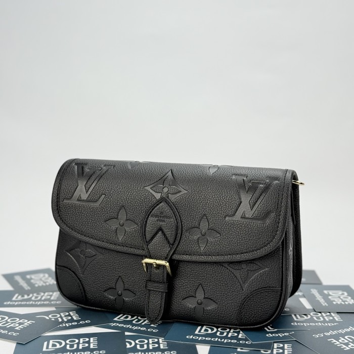 Diane Crossbady Bag “24*15*9CM” 097