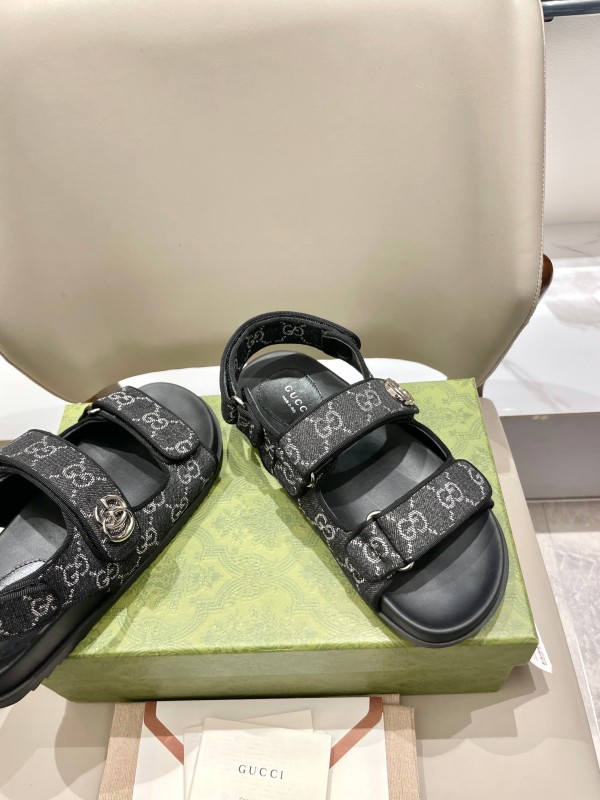 GG Slides (Female)35-40=