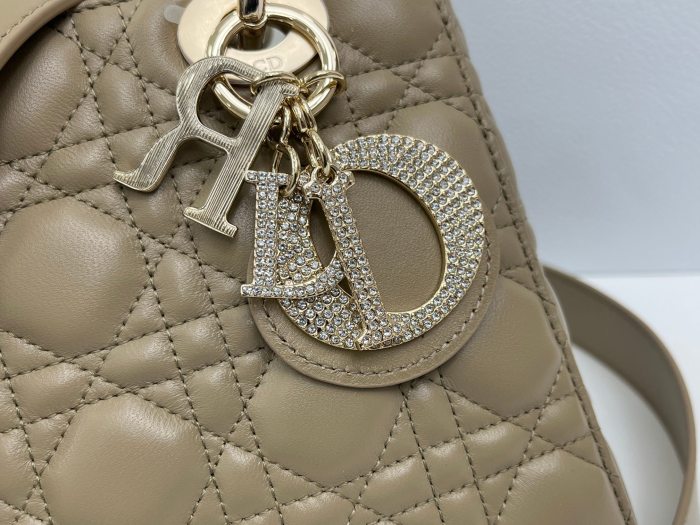 Lady Dior “20 x 17 x 8cm”-018=