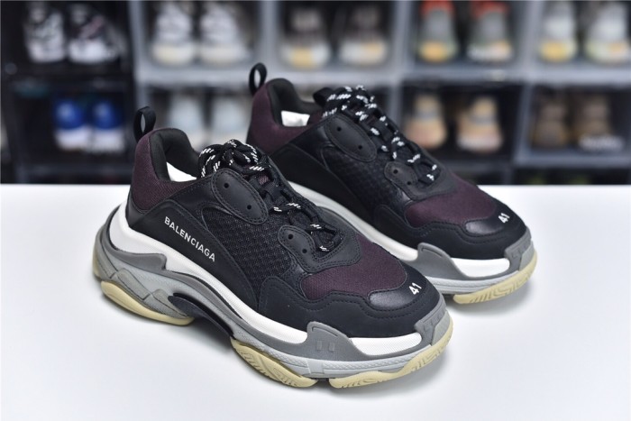 Triple S Clear Sole Sneaker(Unisex)35-45=