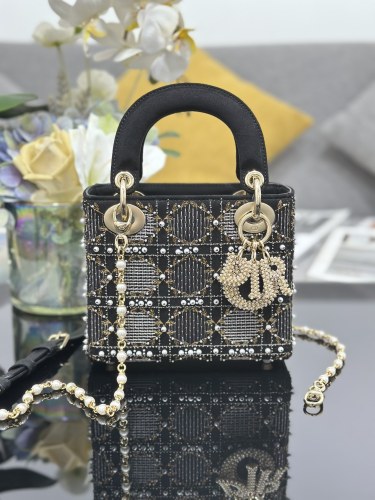 Lady Dior “17 x 15 x 7 cm”-0951=