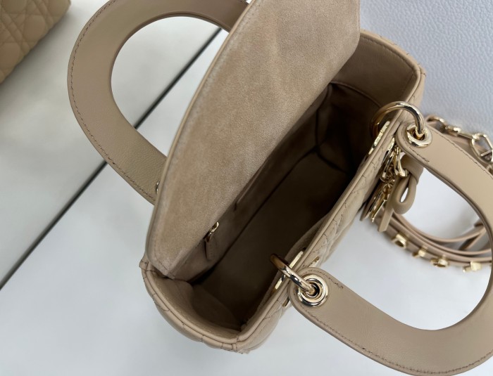 Lady Dior “20 x 17 x 8cm”-018=