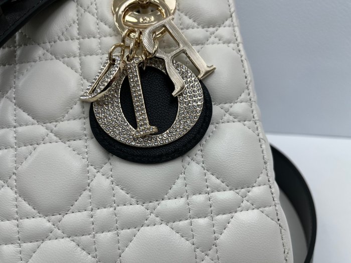 Lady Dior “20 x 17 x 8cm”-018=