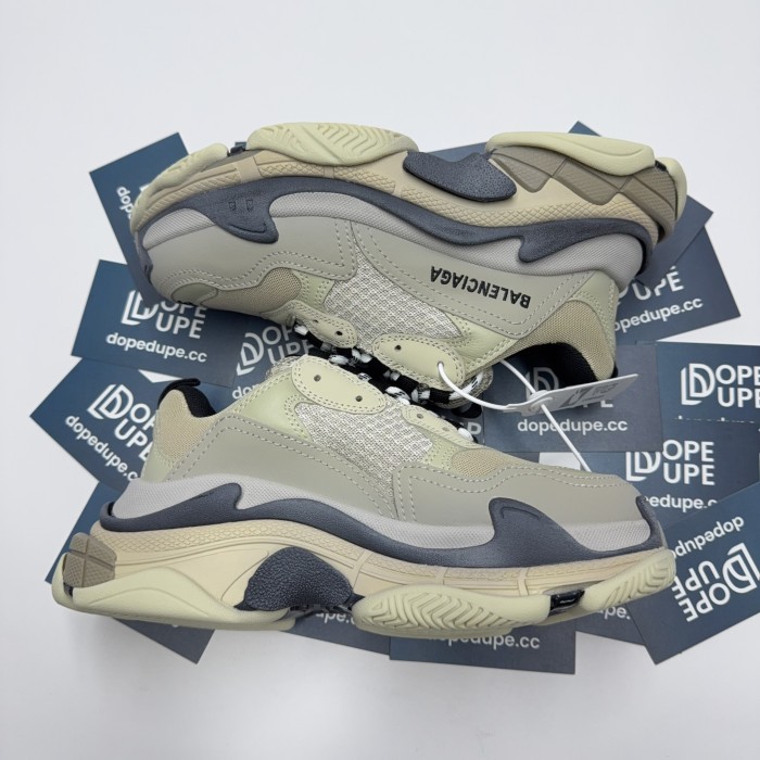 Triple S Clear Sole Sneaker(Unisex)35-45