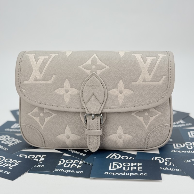 Diane Crossbady Bag “24*15*9CM” 097