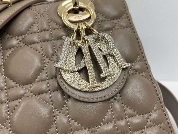 Lady Dior “20 x 17 x 8cm”-018=
