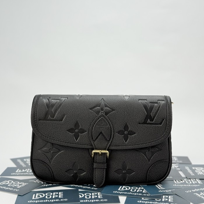 Diane Crossbady Bag “24*15*9CM” 097