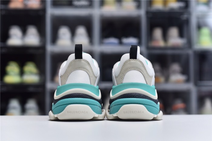 Triple S Sneaker(Unisex)35-45=