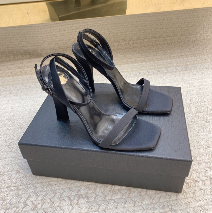 SANDALS (Female)36-41=