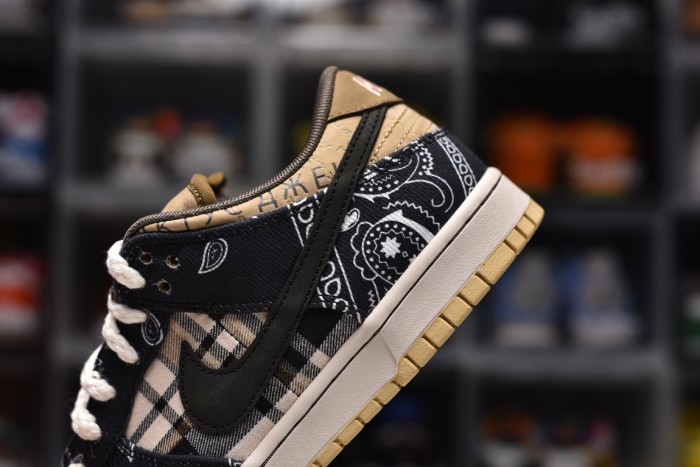 Dunk SB (Unisex)36-47=