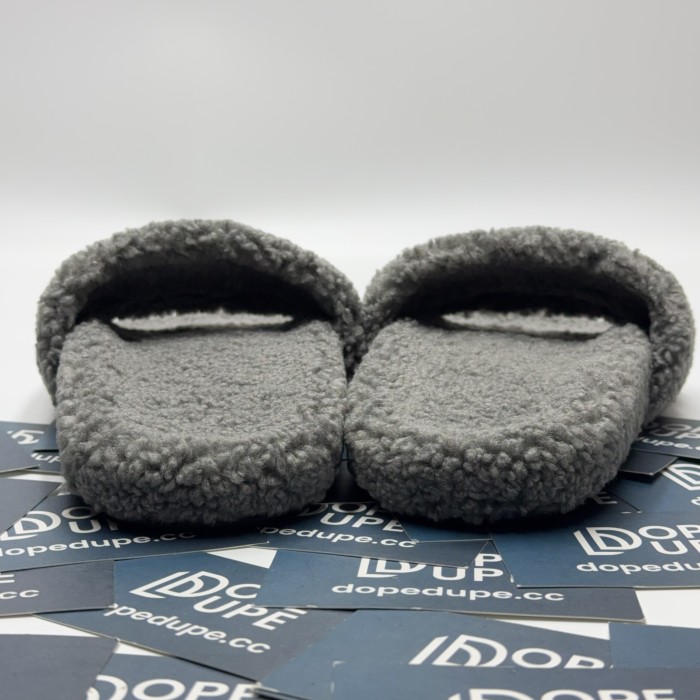 Furry Slides (Unisex)35-46