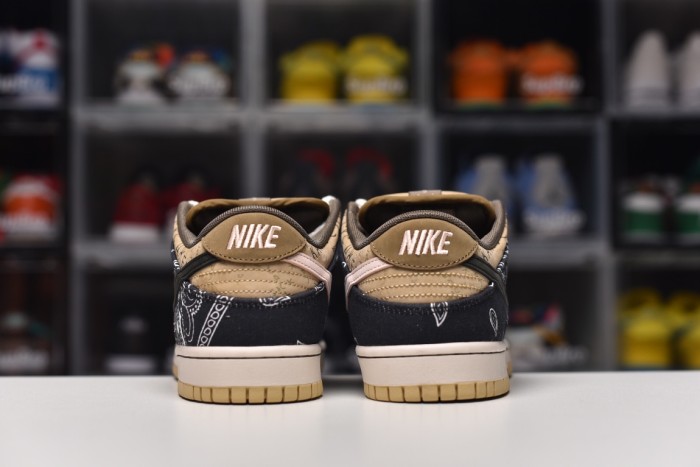 Dunk SB (Unisex)36-47=