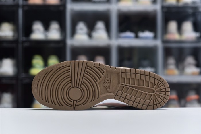 SB Dunk Low x Stussy Cherry(Unisex)36-46=