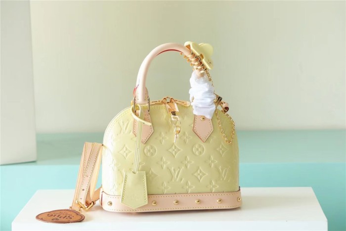 PM Alma BB Shoulder Bag “23.5*17.5*11.5CM” 038
