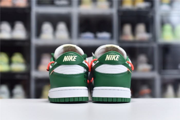 Dunk SB (Unisex)36-47=
