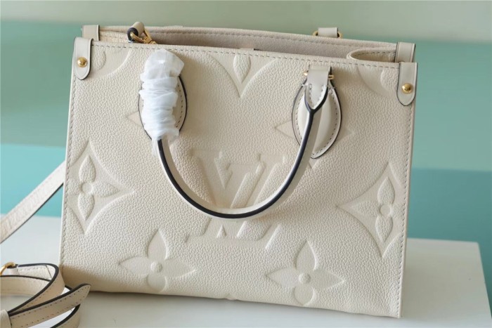 PM Onthego Tote “25*19*11.5CM” 008
