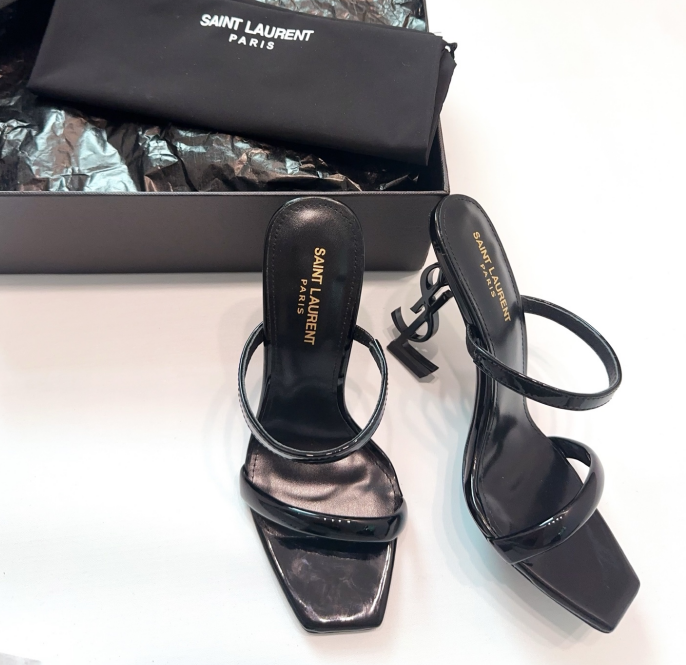 OPYUMMULE SANDALS(Female)36-41=