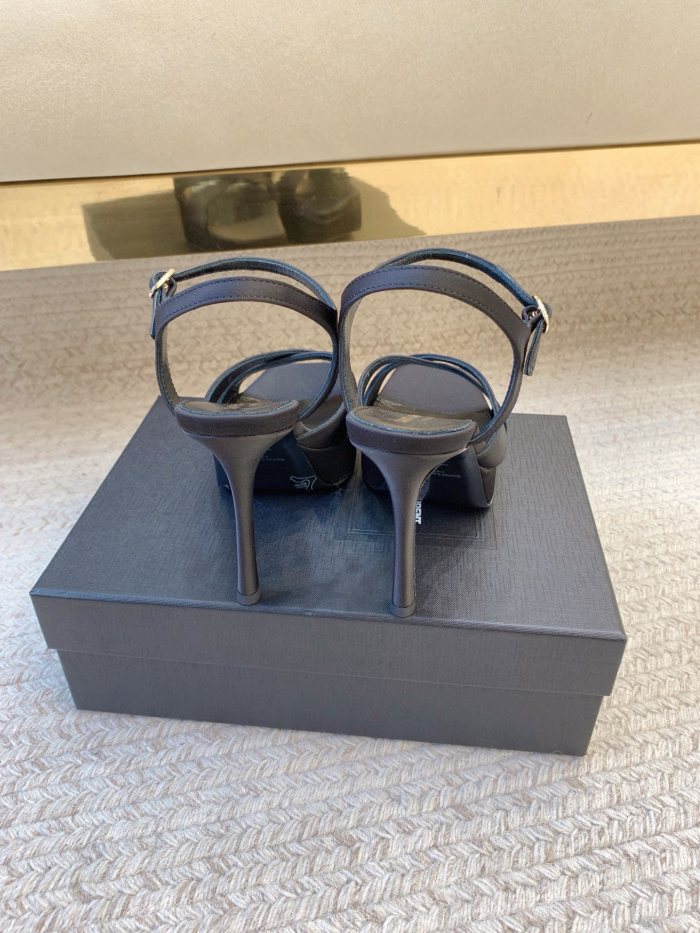 DEBBIE SANDALS(Female)36-41=