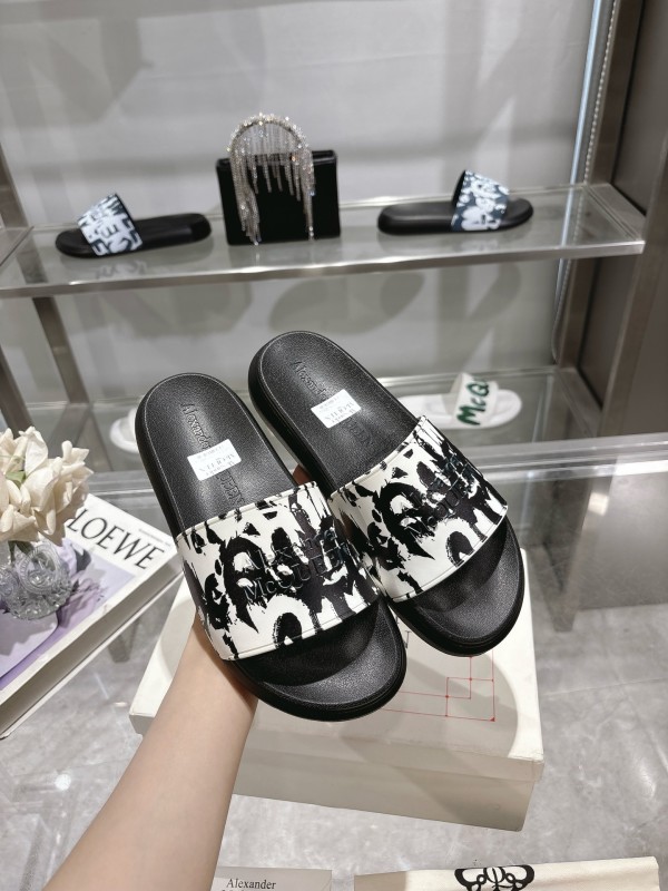Pool Slides (Unisex)36-45=
