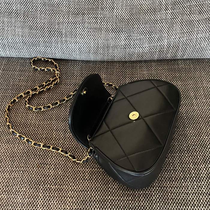 Vintage Ingot Shoulder Bag “22x14x6.5cm” -067 =