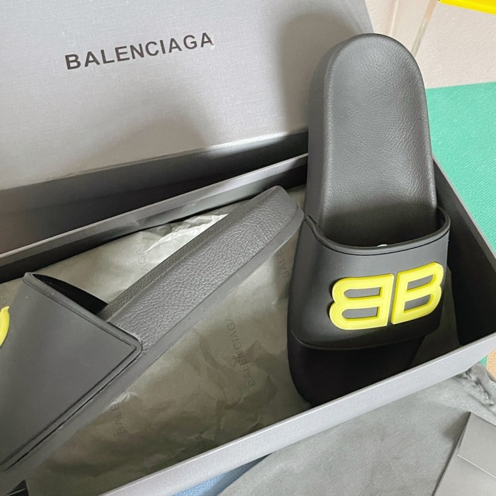 Pool Slides (Unisex)36-45=