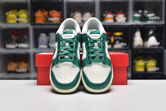 Dunk SB (Unisex)36-47=