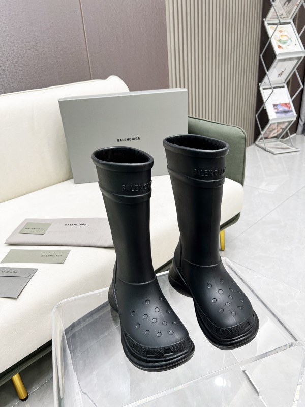 Crocs™ Boot(Female)36-41=