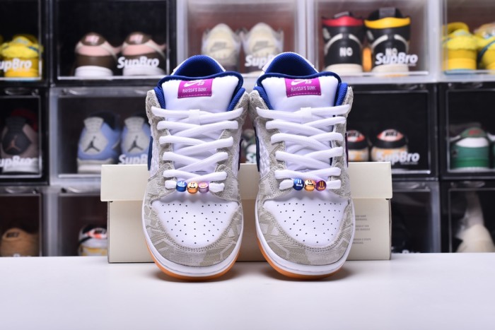 Dunk SB Pure Platinum And Vivid Purple(Unisex)36-47=