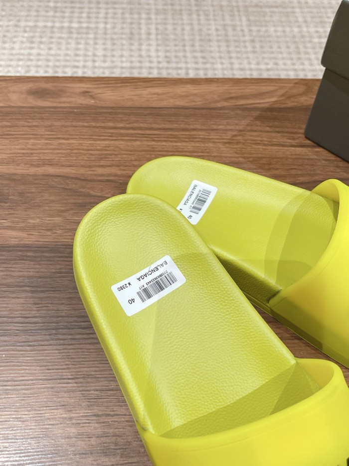 Pool Slides (Unisex)36-45=