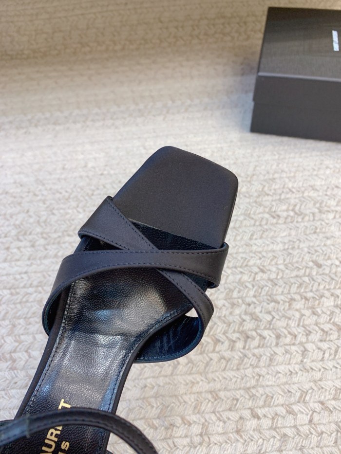 DEBBIE SANDALS(Female)36-41=