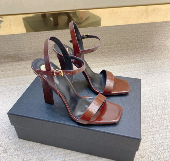 SANDALS (Female)36-41=