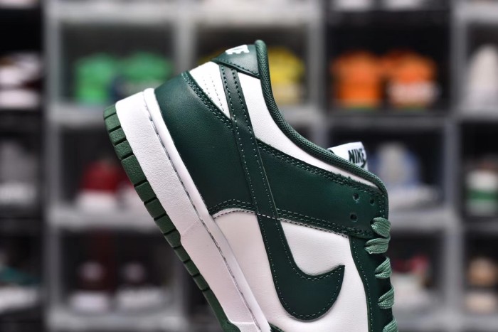 SB Dunk Lok Retro Varsity Green (Unisex)36-46=