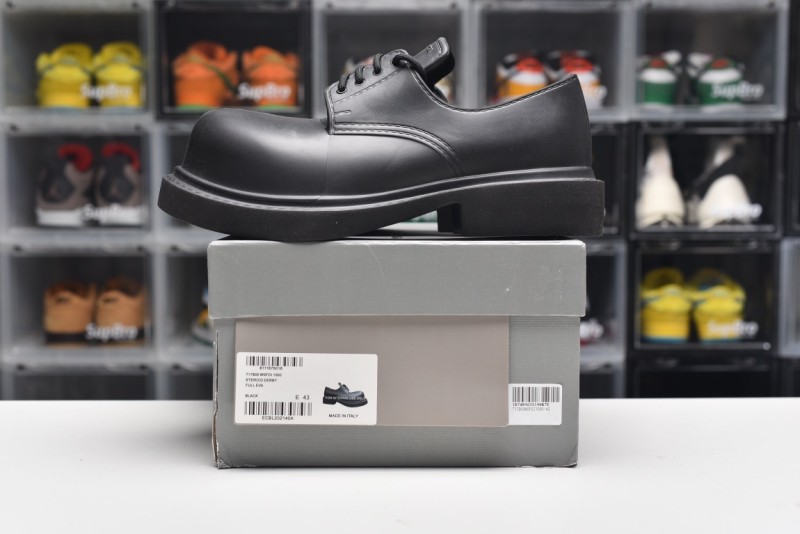 Derby (Unisex) 35-45=